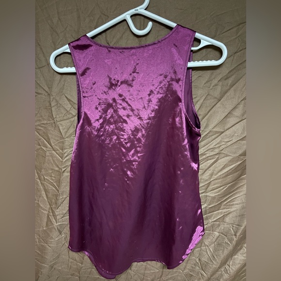 Guess Sleeveless Loose Fit Tank Size XSmall Womens - Picture 2 of 4